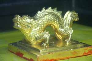 11 chiếc ấn rồng vàng tinh xảo của triều Nguyễn