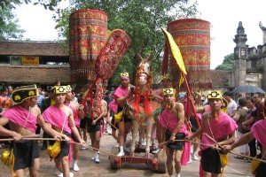 BÀN VỀ VĂN HOÁ LỄ HỘI