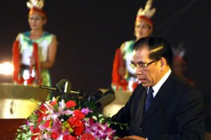 Chào đón các bà mẹ anh hùng