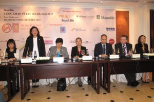 Chạy vì trẻ em Hà Nội năm 2012