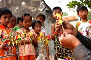 TRẢI NGHIỆM  DI SẢN VĂN HÓA PHI VẬT THỂ HÀ NỘI