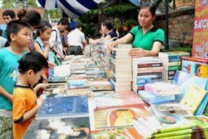 Sôi nổi Ngày hội Sách và Văn hóa đọc 2013