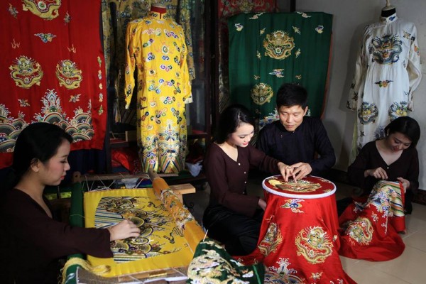bo-anh-biet-noi-ve-tet-xua-cua-ha-noi-36-pho-phuong