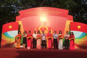 Khai mạc Triển lãm ảnh ngoài trời “Ngày hội của toàn dân”