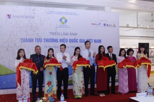 Triển lãm ảnh thành tựu Thương hiệu Quốc gia Việt nam