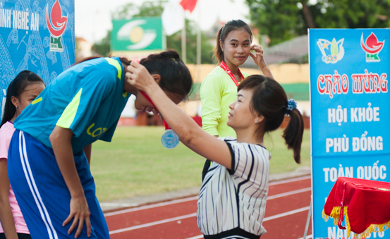 Be-mac-Giai-dien-kinh-Hoi-khoe-Phu-Dong-toan-quoc-lan-thu-IX---2016-hinh-anh