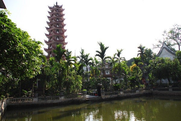 Chùa Cót nằm trên địa bàn quận Cầu Giấy là một trong những di tích đang gặp khó khăn với việc xã hội hóa trong công tác tu bổ, tôn tạo