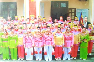 NGƯỜI NGHỆ SĨ ĐAM MÊ CHÈO