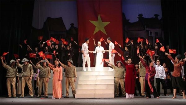 Vở Cánh chim trắng trong đêm - Nhà hát Chèo Hà Nội