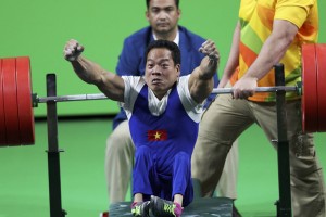Thủ tướng Nguyễn Xuân Phúc gửi thư chúc mừng lực sỹ Lê Văn Công