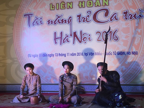 Phần dự thi Đào nương tài năng của thí sinh Vũ Thị Thùy Linh (CLB Ca trù Phú Thị) 