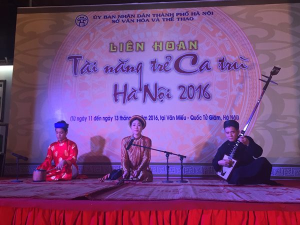 Ca trù nằm trong DS di sản văn hóa phi vật thể cần được bảo vệ khẩn cấp và đã được Sở VHTT HN quan tâm phát triển