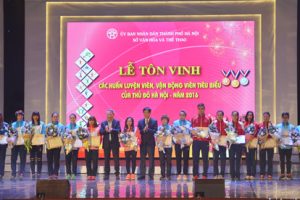 Tôn vinh VĐV, HLV tiêu biểu Hà Nội năm 2016