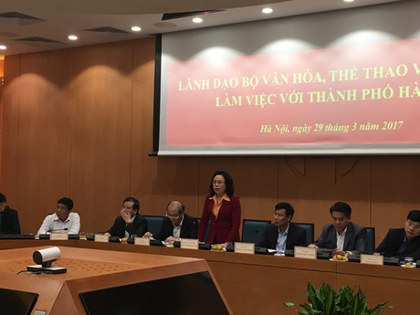 Phó Bí thư Thường trực Thành ủy Ngô Thị Thanh Hằng phát biểu
