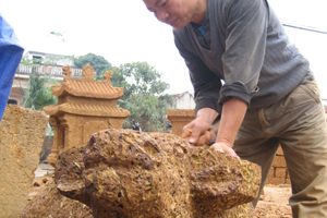 Chế tác đá ong ở Thạch Thất