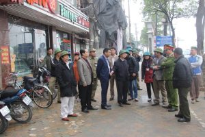 10/10 phường quận Nam Từ Liêm đồng loạt  ra quân nhắc nhở người dân thực hiện văn minh đô thị