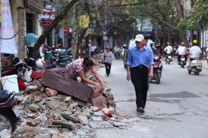 Trả lại vỉa hè cho người đi bộ