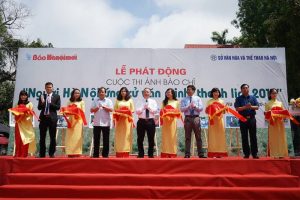 Phát động Cuộc thi ảnh “Người Hà Nội ứng xử văn minh thanh lịch 2017”