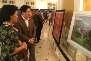 Khai mạc Triển lãm các tác phẩm và công trình VHNT tiêu biểu được sáng tác trong hai năm 2015 – 2016