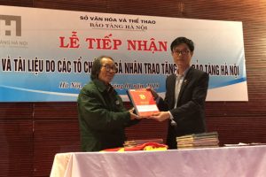 Bảo tàng Hà Nội tiếp nhận hiện vật do các tổ chức, cá nhân hiến tặng