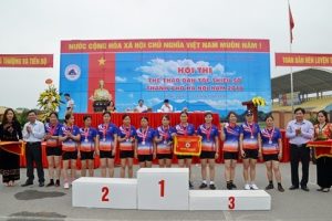 Hội thi thể thao dân tộc thiểu số các xã dân tộc miền núi  các trường dân tộc nội trú