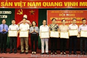 Liên đoàn lao động quận Bắc Từ Liêm biểu dương gia đình CNVCLĐ tiêu biểu năm 2018