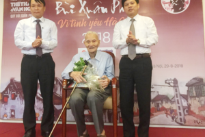 Phố bích họa Phùng Hưng được trao Giải “Bùi Xuân Phái – Vì tình yêu Hà Nội” lần thứ 11