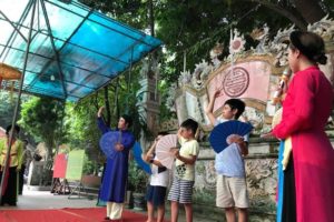 “Em chèo về quê hương” –chương trình trải nghiệm thu hút các bạn nhỏ Hà Nội