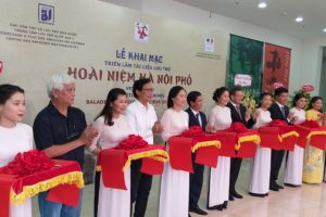 Khai mạc triển lãm “Hoài niệm Hà Nội phố”