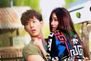 Hài hước chuyện tình trong phim ‘Quý cô thừa kế’
