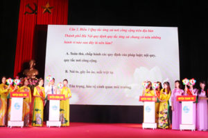 Phụ nữ Thủ đô ứng xử thanh lịch, văn minh