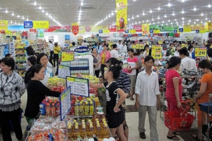Đẩy mạnh cuộc vận động “Người Việt Nam ưu tiên dùng hàng Việt Nam”.