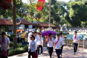Biết quan tâm và chia sẻ