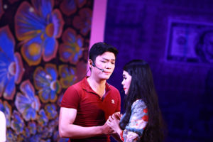 Cải lương Hà Nội công diễn vở “bạc” “Đen trắng vòng đời”