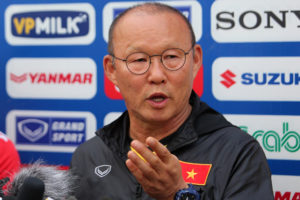 HLV Park Hang-seo cùng các học trò quyết tâm giành chức vô địch AFF Cup 2018