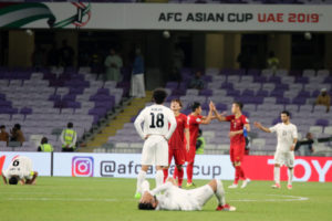 VCK Asian Cup 2019: Thắng Yemen 2-0, đội tuyển Việt Nam rộng cơ hội đi tiếp