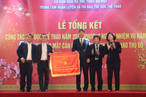 Khen thưởng các HLV, VĐV Hà Nội xuất sắc