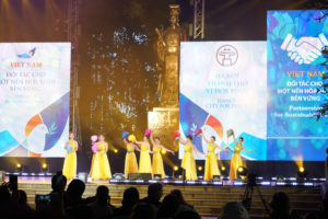 Đẹp mãi Thăng Long