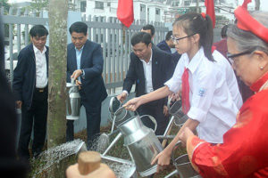 Chủ tịch UBND TP Hà Nội dự Lễ phát động Tết trồng cây tại quận Nam Từ Liêm