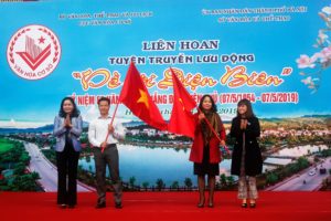 Lễ xuất quân Liên hoan Tuyên truyền lưu động “Về với Điện Biên”