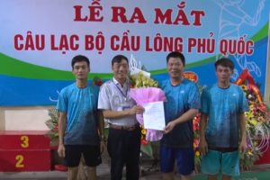 Huyện Quốc Oai ra mắt Câu lạc bộ cầu lông Phủ Quốc