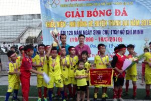 Bế mạc Giải bóng đá Thiếu niên, nhi đồng huyện Thanh Oai năm 2019