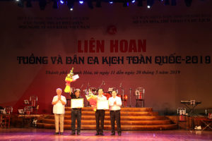 Vở Tuồng “Nhân Huệ Vương Trần Khánh Dư” giành Huy chương Vàng Liên hoan Tuồng và Dân ca kịch toàn quốc – 2019