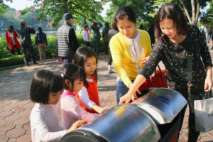 Hà Nội ghi nhận 91 gương điển hình tiên tiến thực hiện 02 quy tắc ứng xử