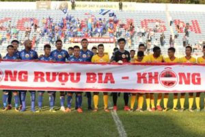 Bóng đá Việt Nam hưởng ứng phong trào Kêu gọi hành động “Đã uống rượu bia- Không lái xe”