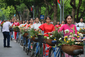 10.000 người diễu hành tại Lễ hội đường phố “Trái tim hòa bình”