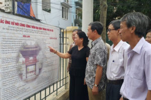 Tăng cường công tác tuyên truyền, ngăn chặn các hành vi ứng xử không phù hợp nơi công cộng