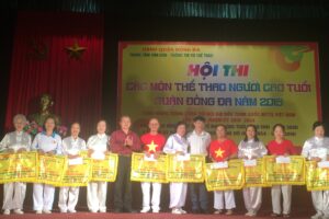Quận Đống Đa: Hơn 200 người cao tuổi tham dự Hội thi các môn thể thao