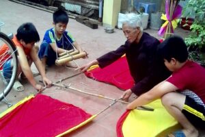Nghệ nhân Ưu tú Nguyễn Văn Quyền: Lan tỏa tình yêu trò chơi dân gian cho trẻ em