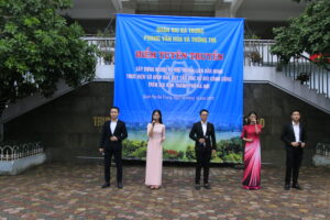 Quận Hai Bà Trưng tổ chức Điểm tuyên truyền ‘Xây dựng người Hà Nội thanh lịch, văn minh’,